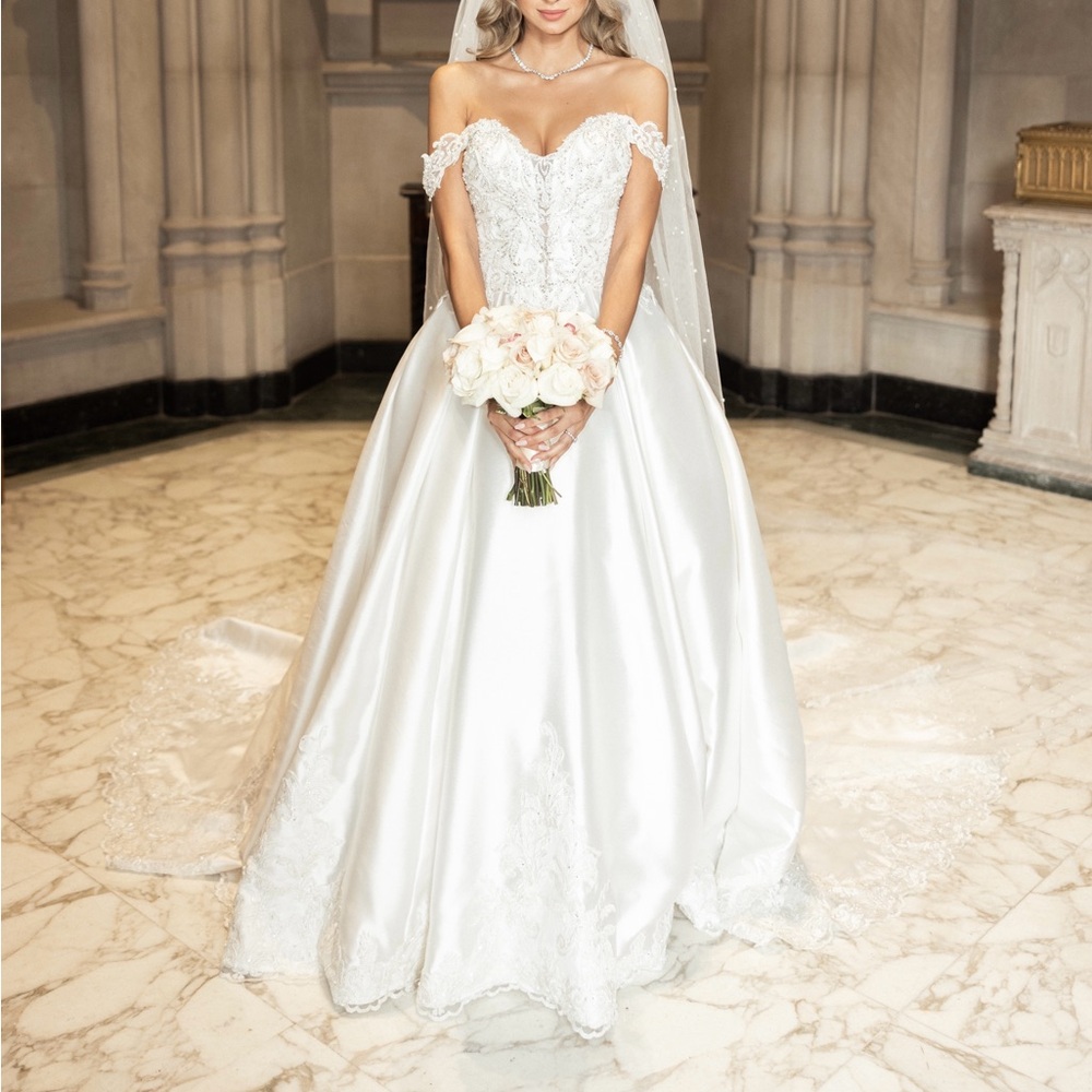 Sottero and Midgley Ivory Corset Wedding Gown